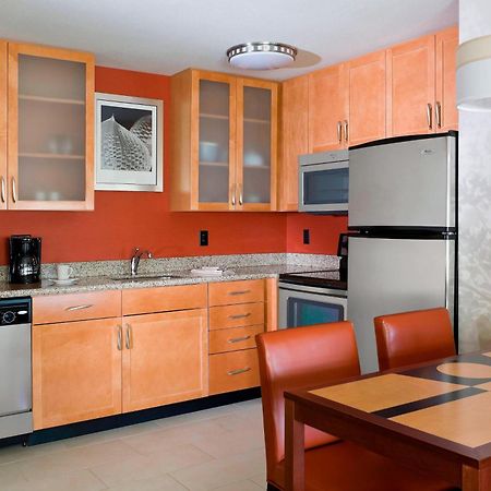 Residence Inn Bismarck North Camera foto