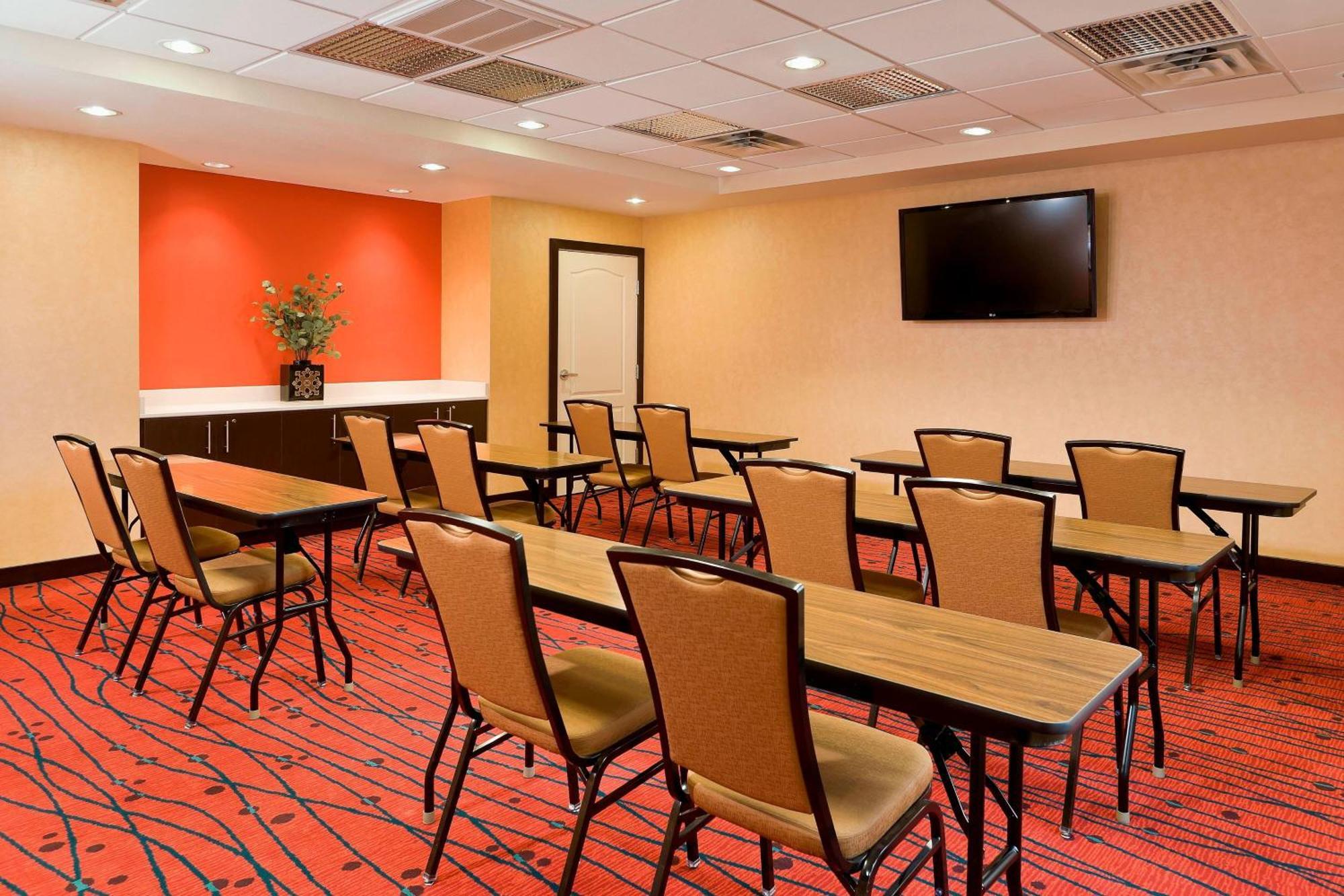 Residence Inn Bismarck North Esterno foto